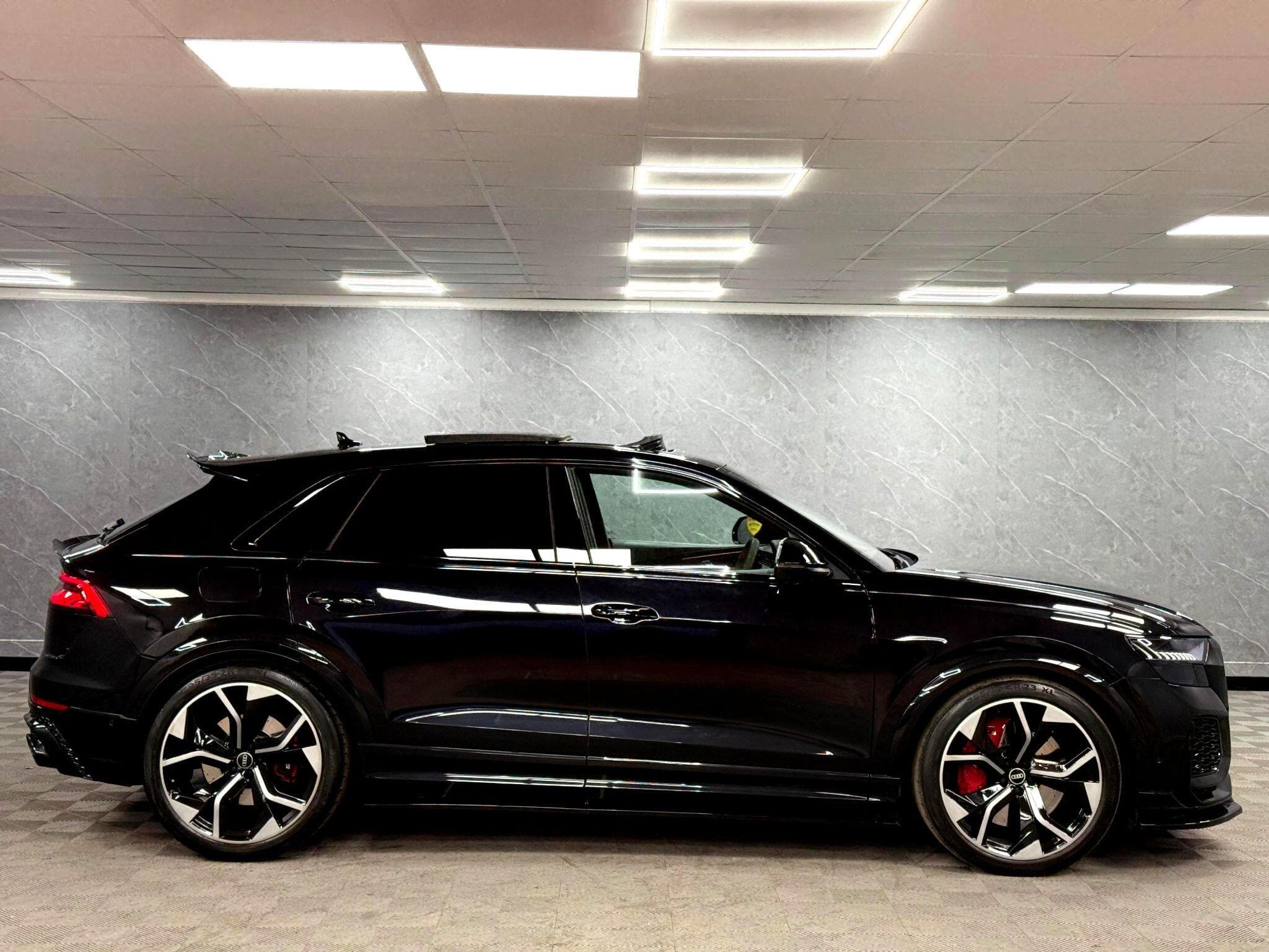 2021 Audi RSQ8 - Thumbnail 32