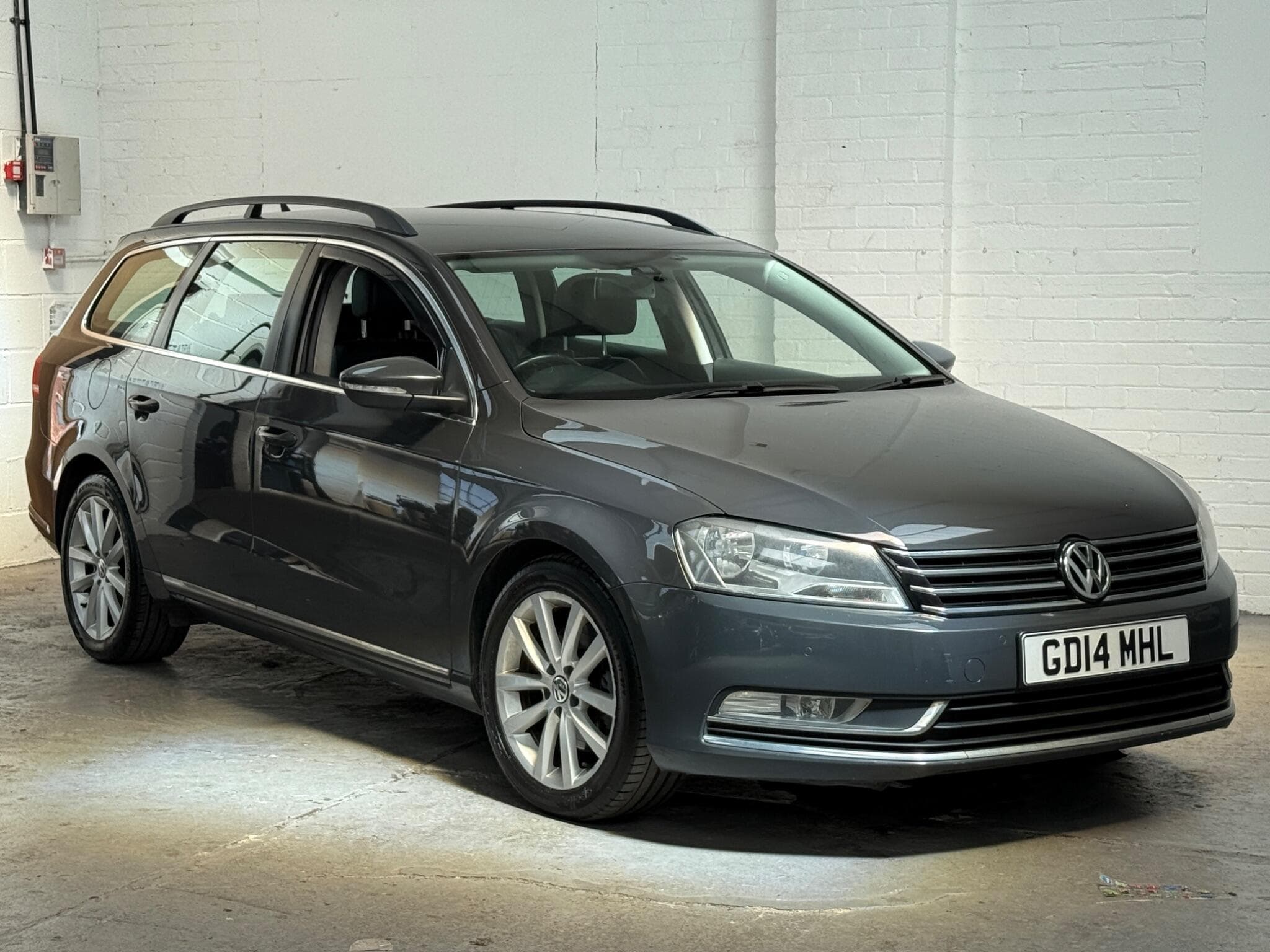 2014 Volkswagen Passat - Main