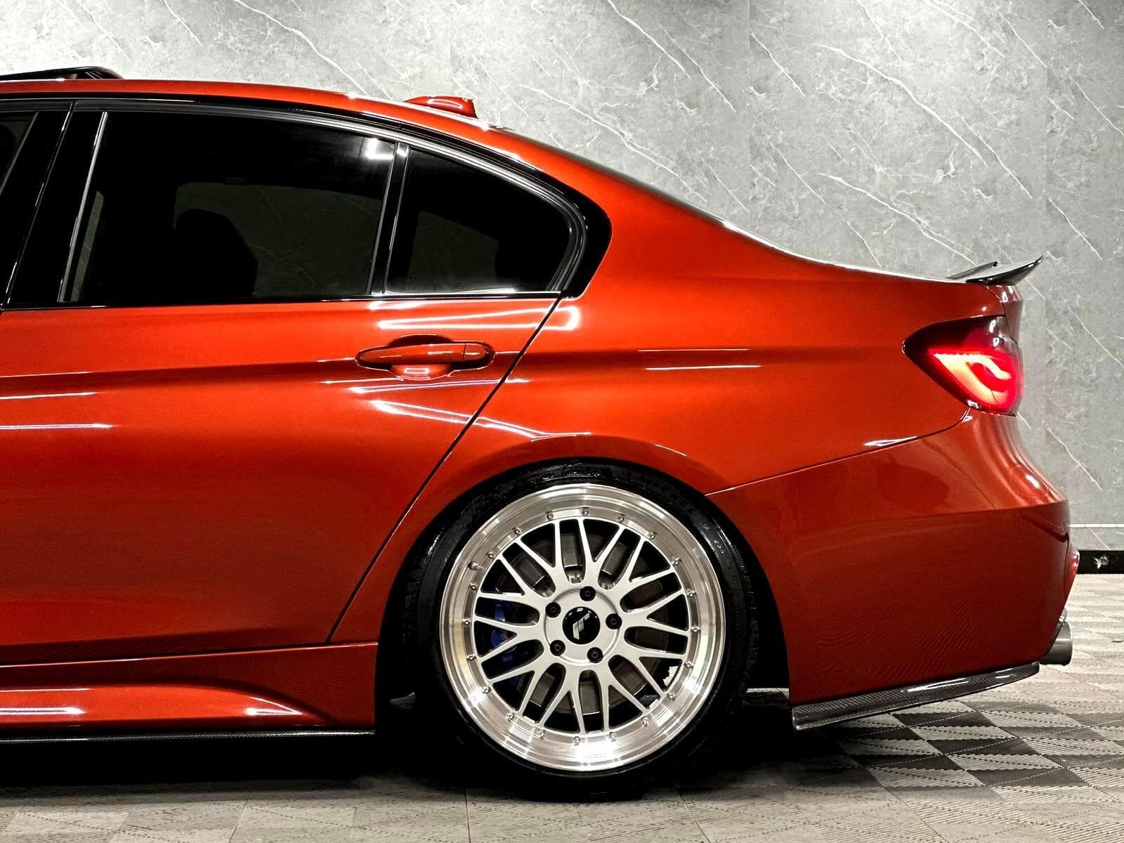 2017 BMW 3 Series - Thumbnail 46