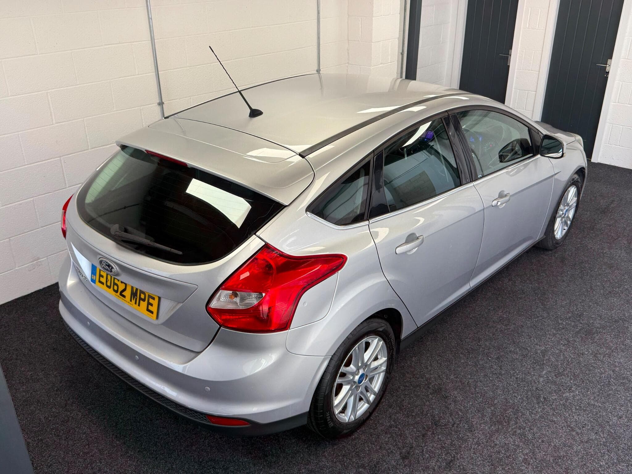 2012 Ford Focus - Thumbnail 15