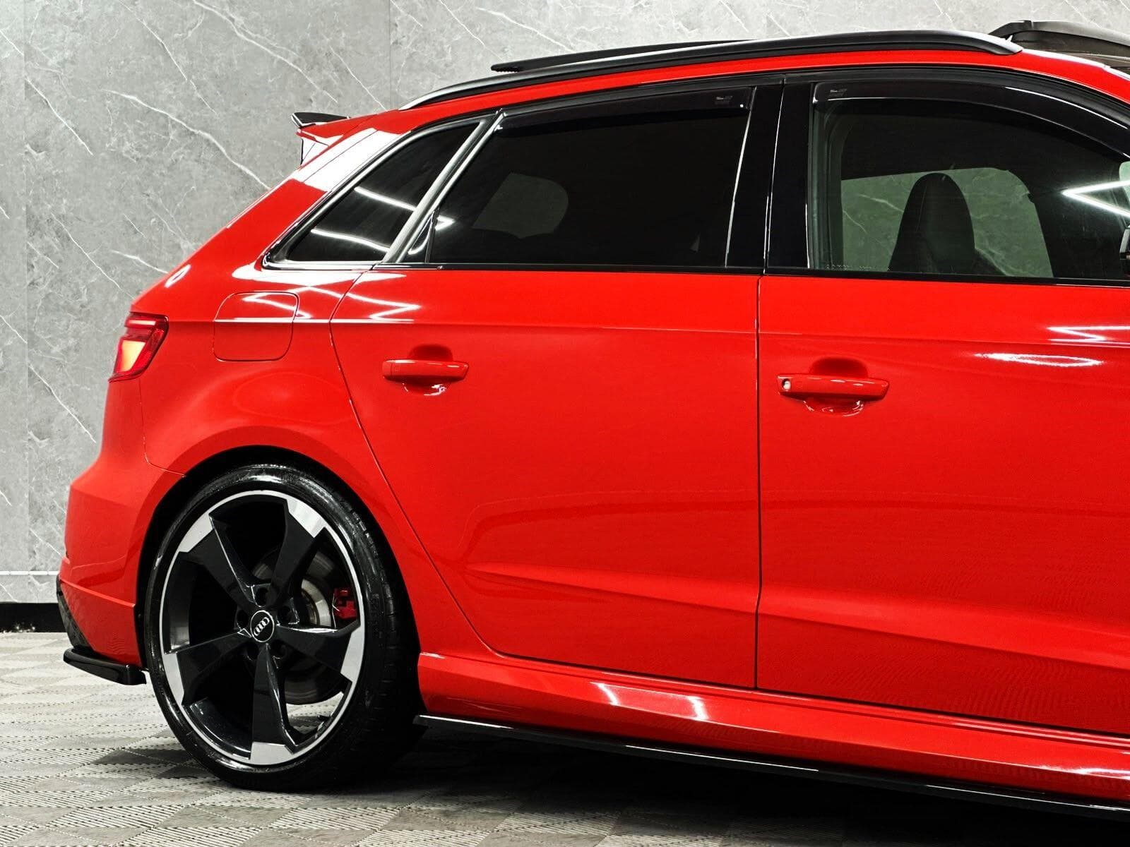 2018 Audi RS3 - Thumbnail 43