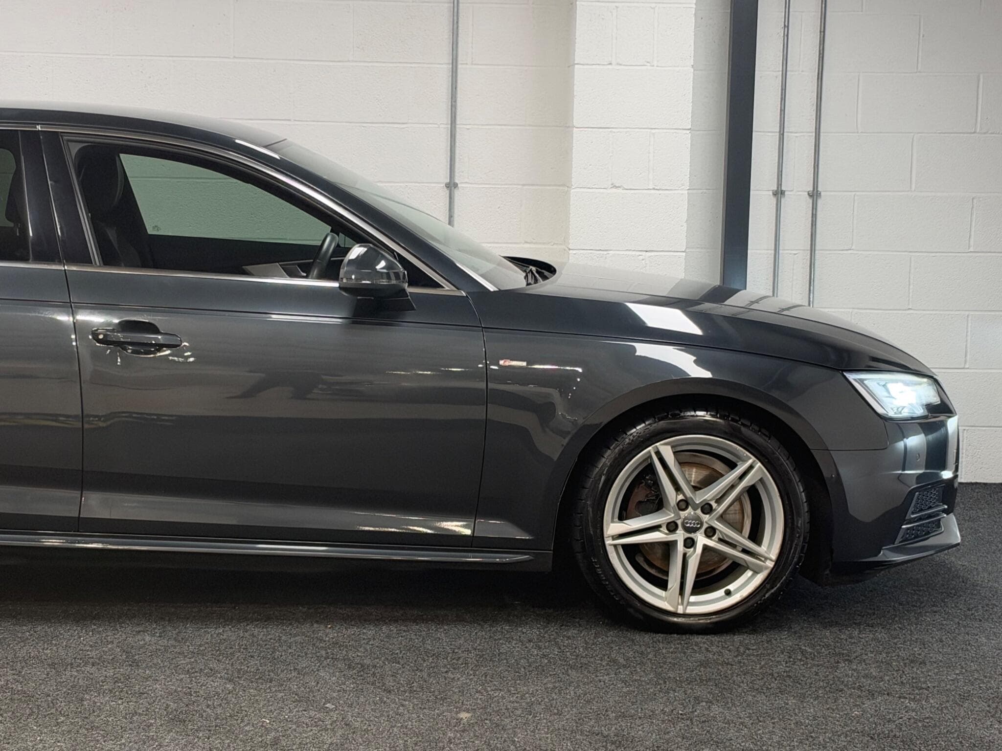 2016 Audi A4 - Thumbnail 52