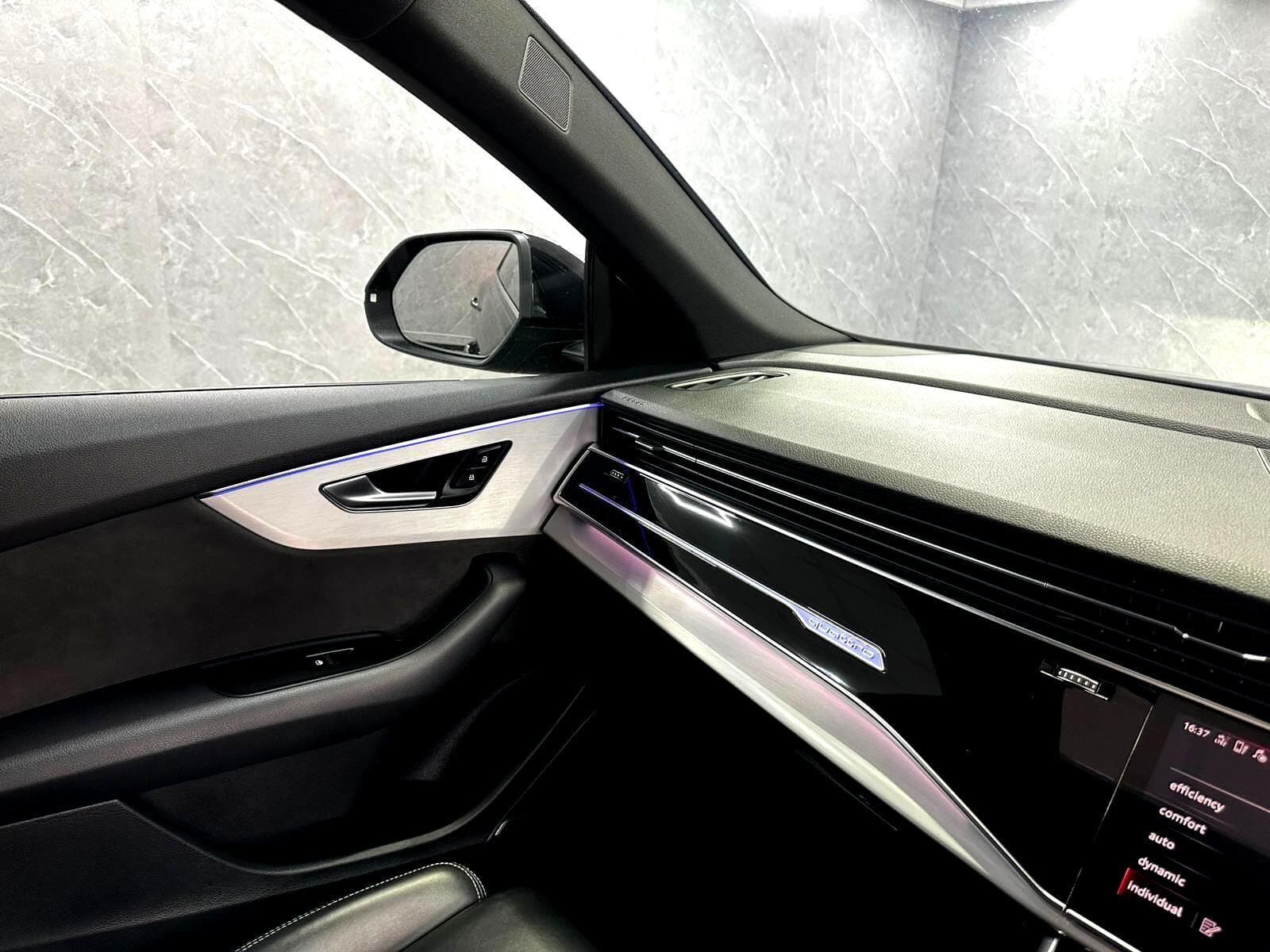 2019 Audi Q8 - Thumbnail 43
