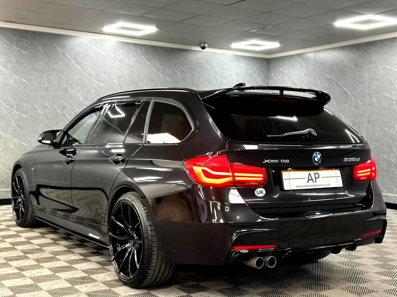 2015 BMW 3 Series - Thumbnail 33