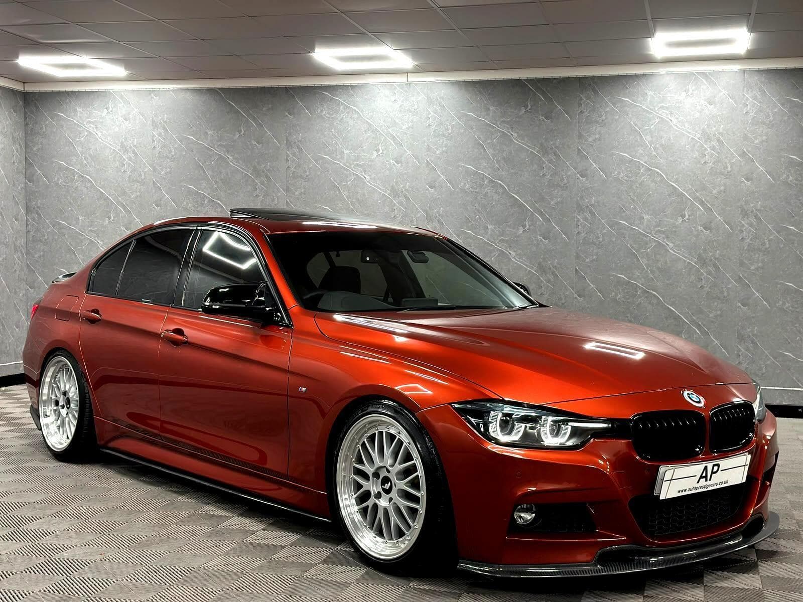 2017 BMW 3 Series - Thumbnail 11