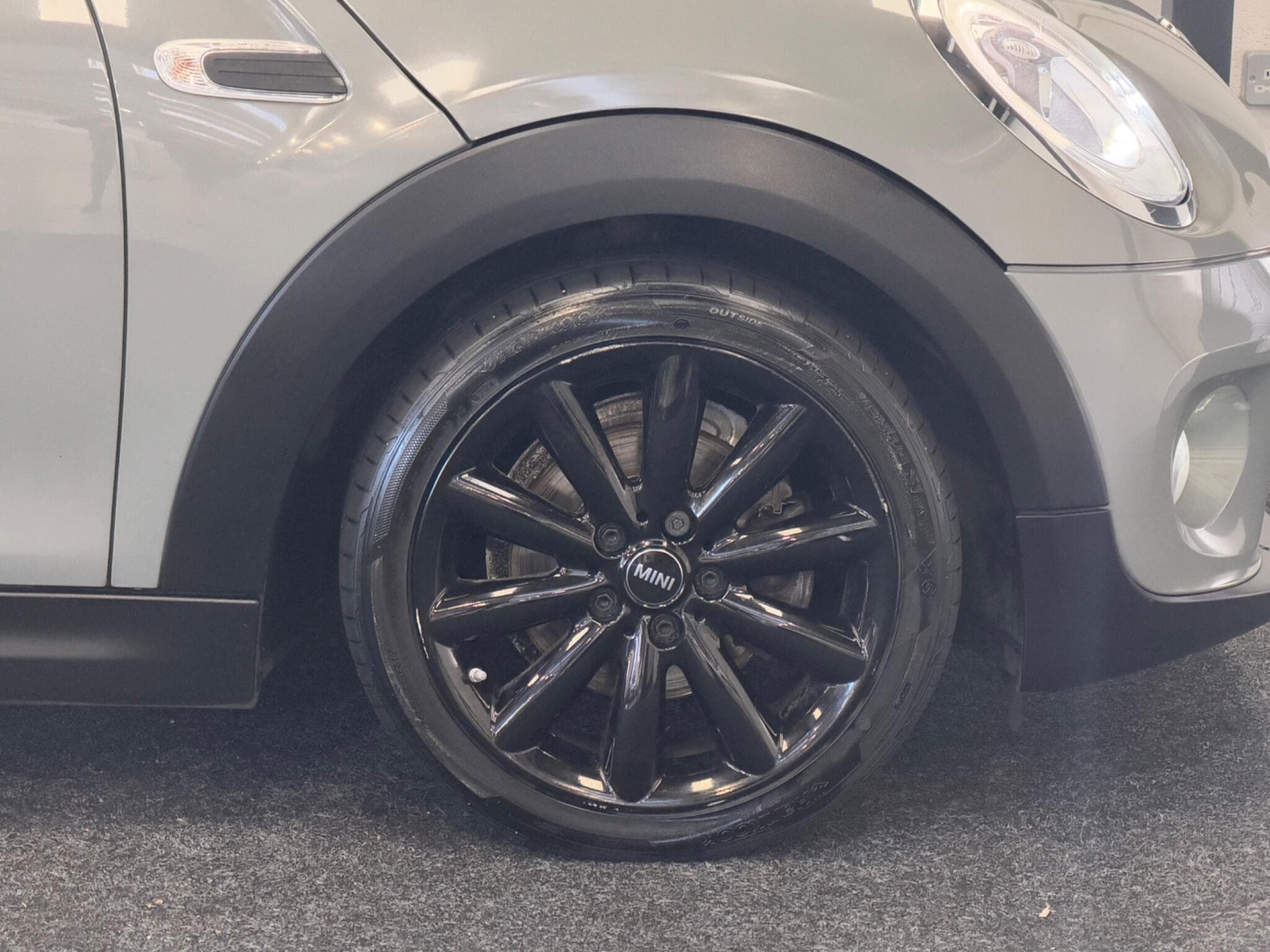 2017 MINI Hatch - Thumbnail 30