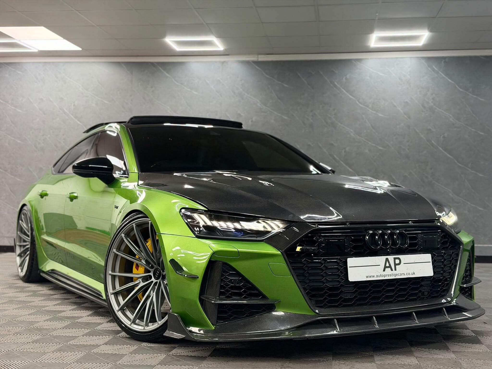 2021 Audi RS7 - Image 3