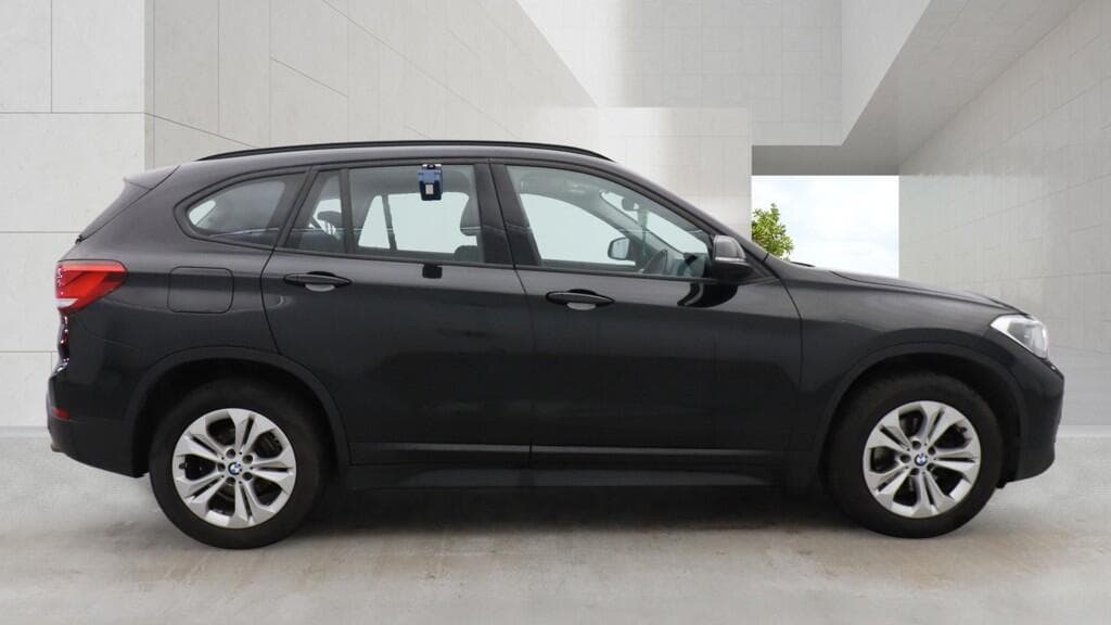 2019 BMW X1 - Image 3