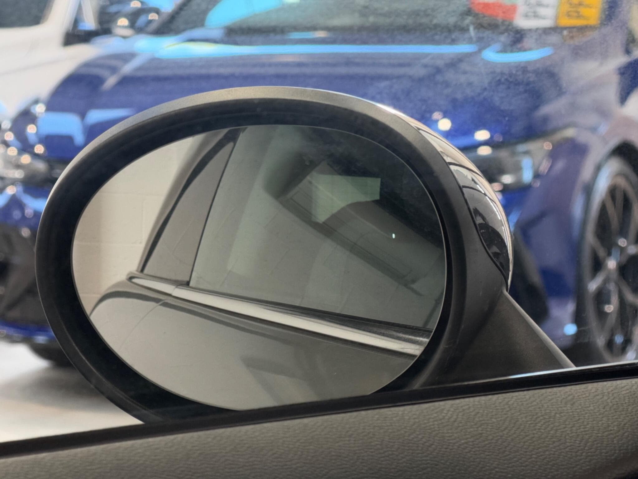 2017 MINI Hatch - Thumbnail 40