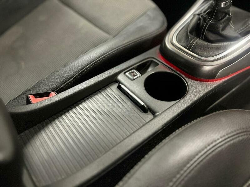2012 Vauxhall Astra - Thumbnail 33