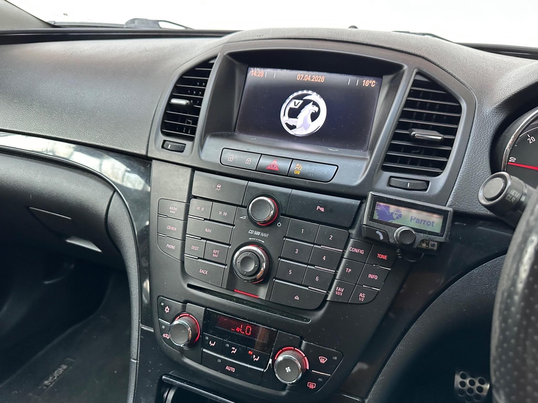 2010 Vauxhall Insignia - Thumbnail 10