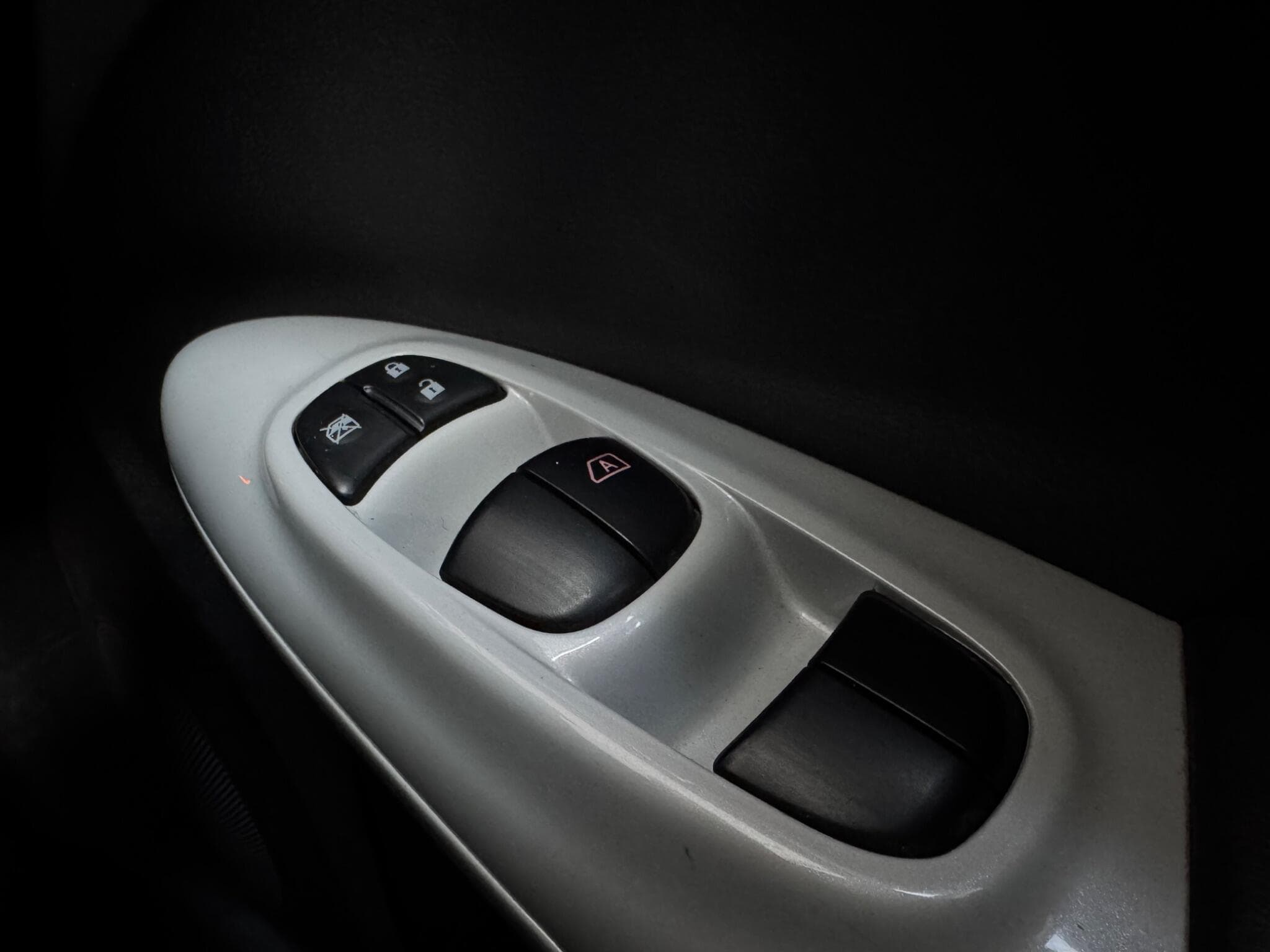 2014 Nissan Juke - Thumbnail 22