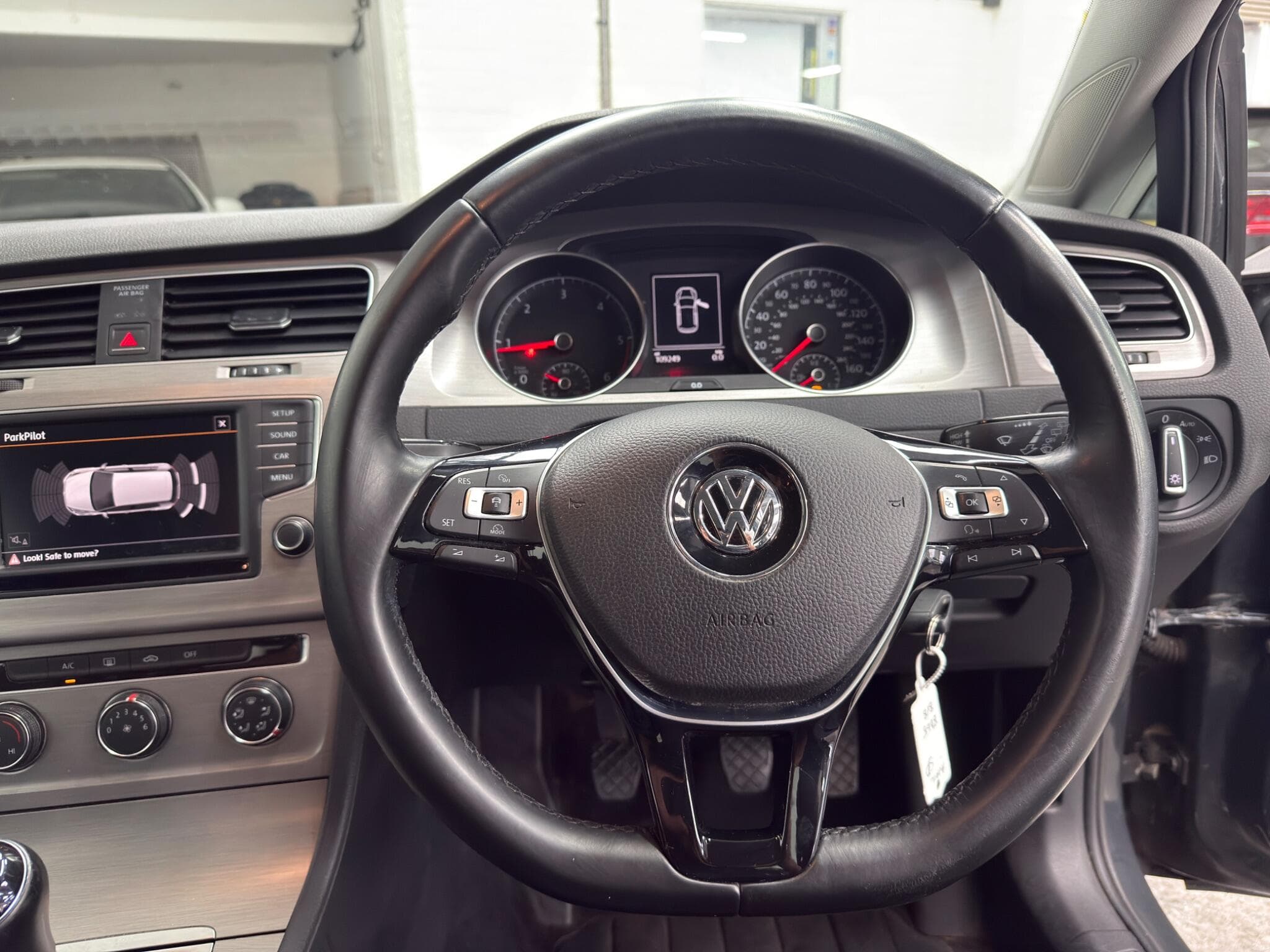 2015 Volkswagen Golf - Thumbnail 18