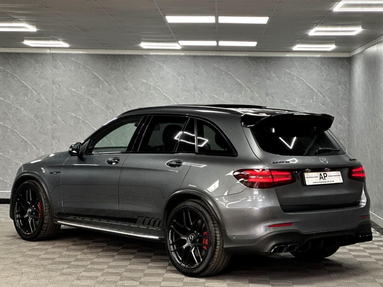 2019 Mercedes-Benz GLC - Thumbnail 3