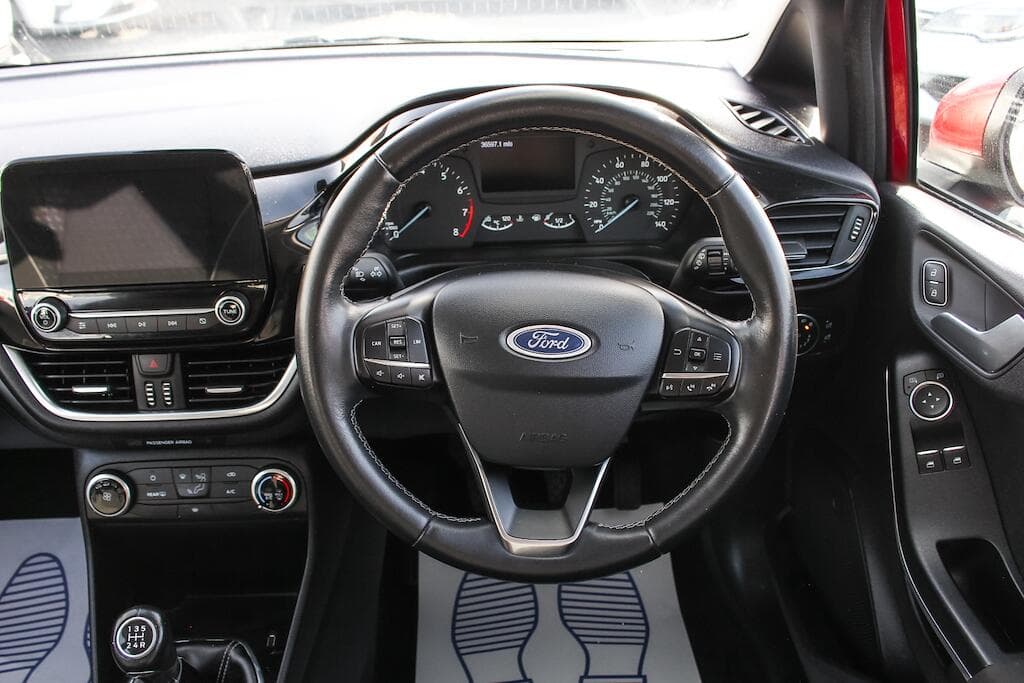 2017 Ford Fiesta - Thumbnail 23