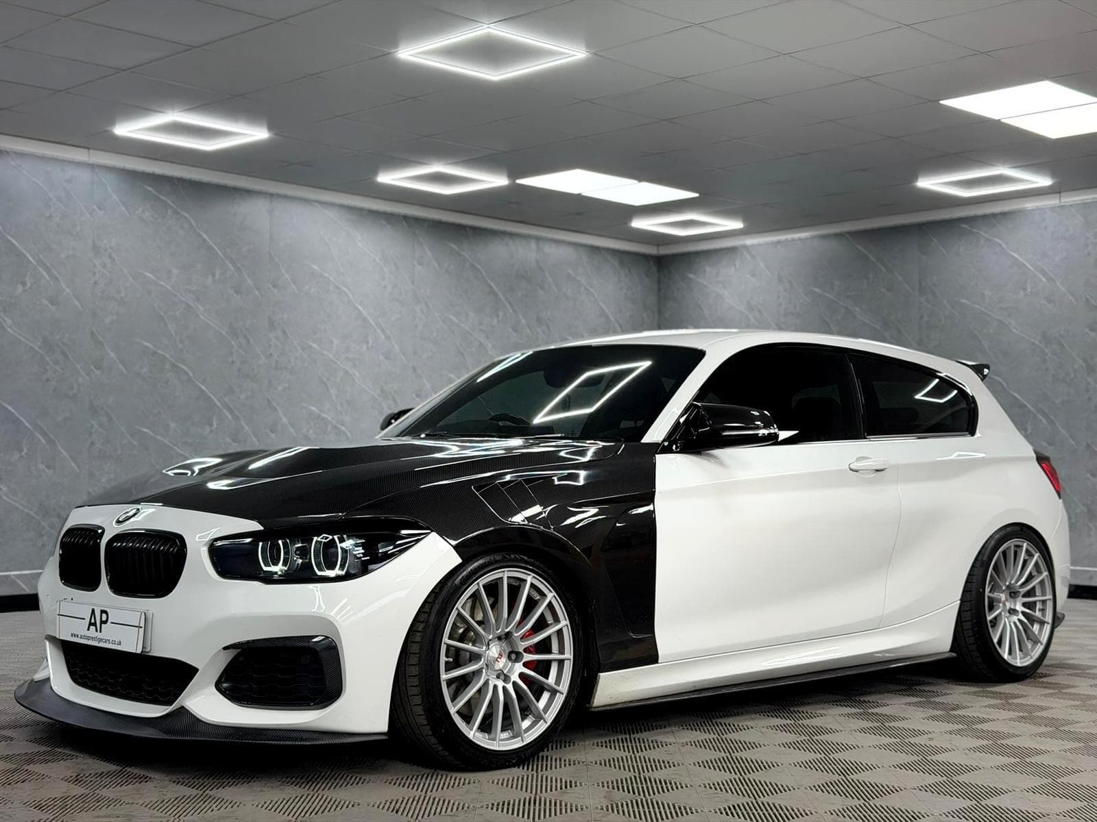 2019 BMW 1 Series - Thumbnail 17