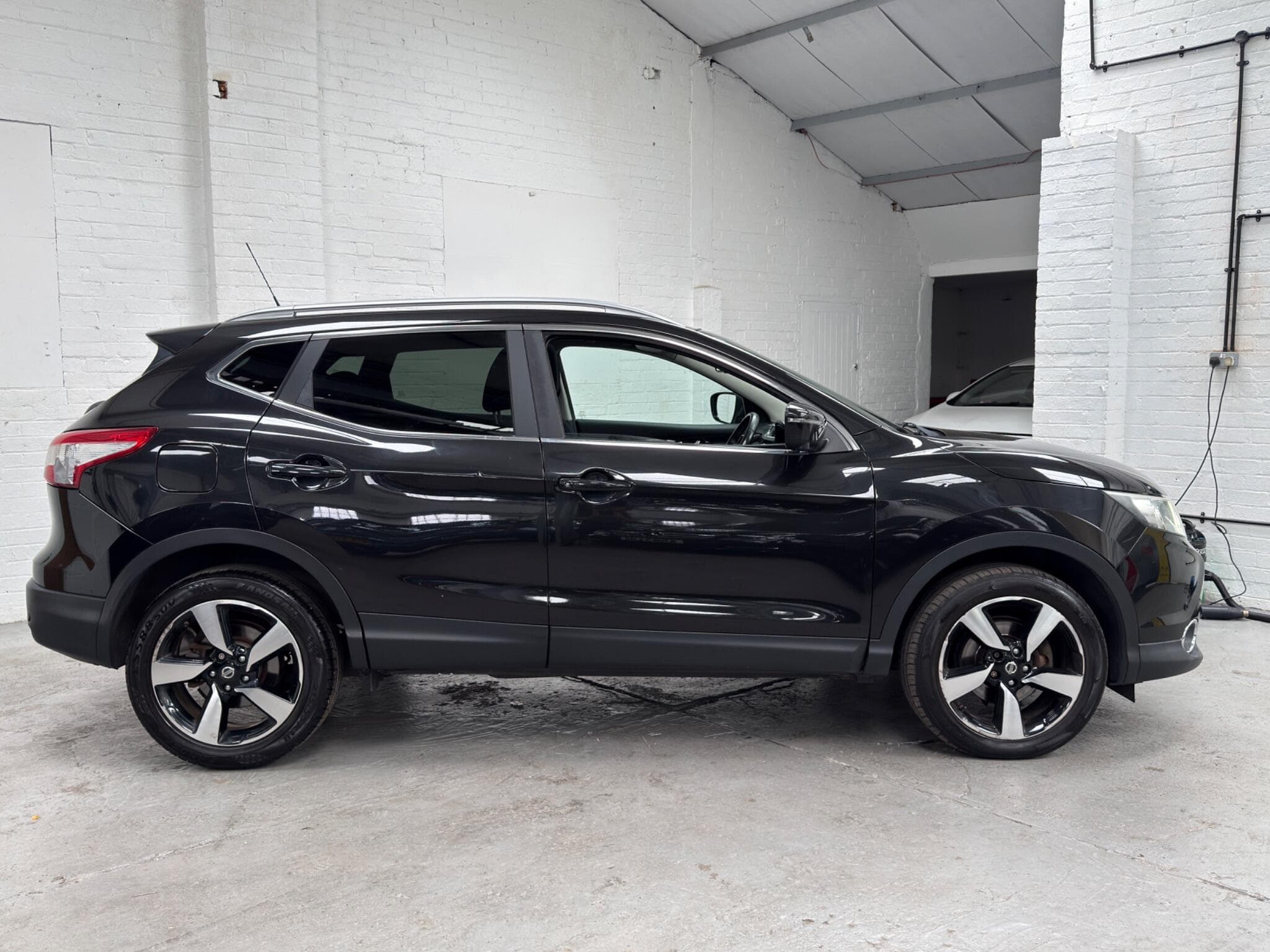 2015 Nissan Qashqai - Thumbnail 7