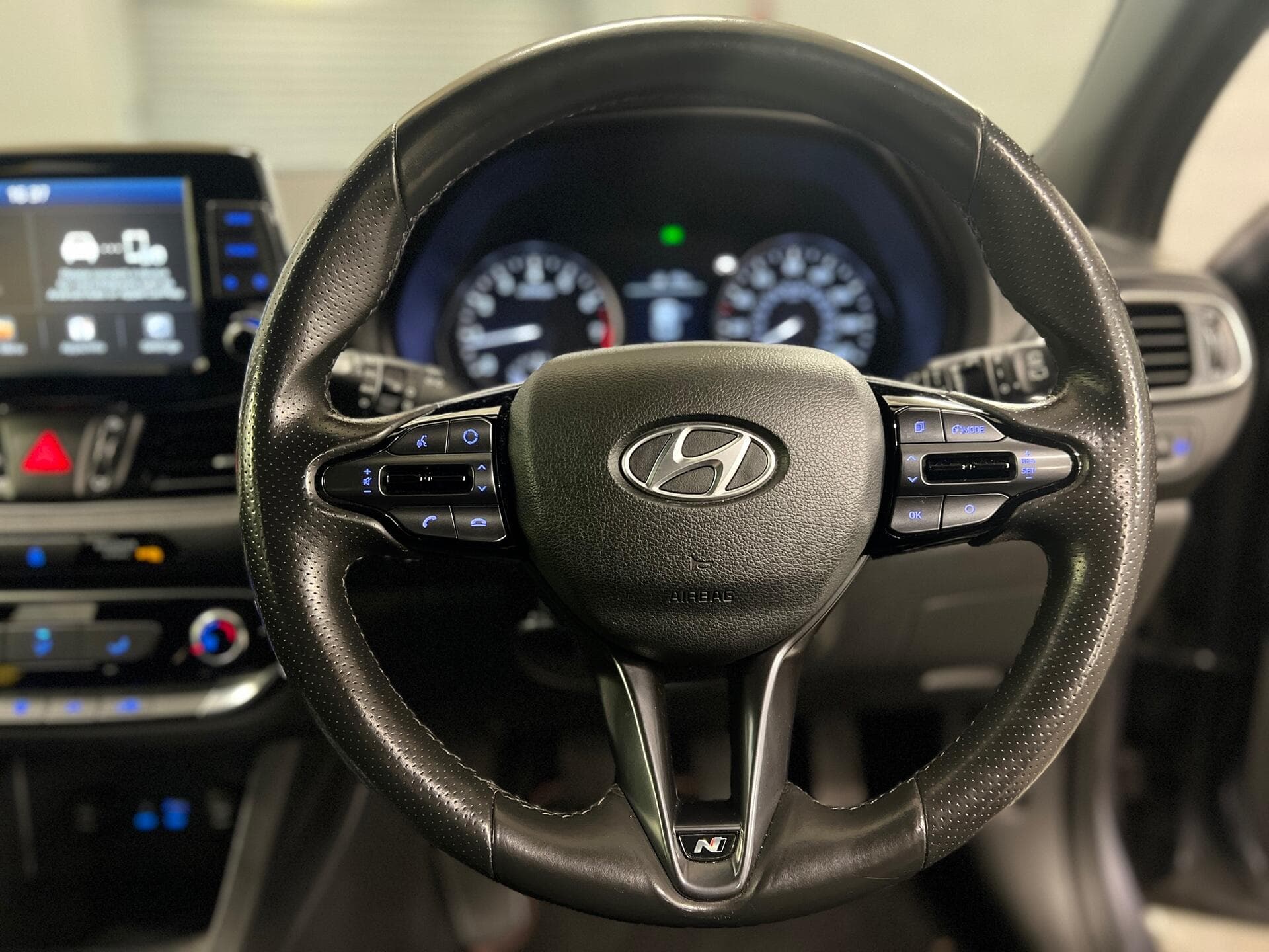 2019 Hyundai i30 - Thumbnail 38
