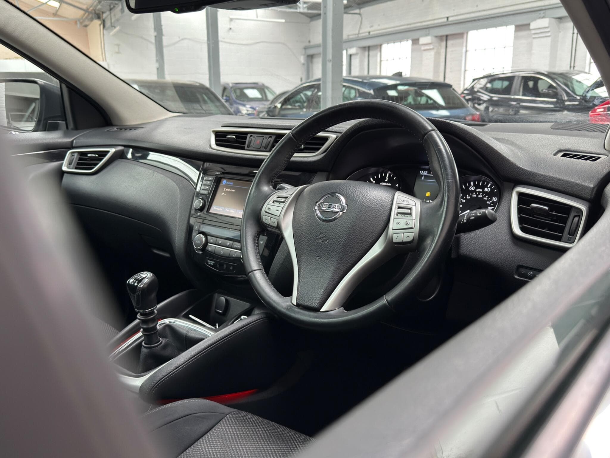 2015 Nissan Qashqai - Thumbnail 9