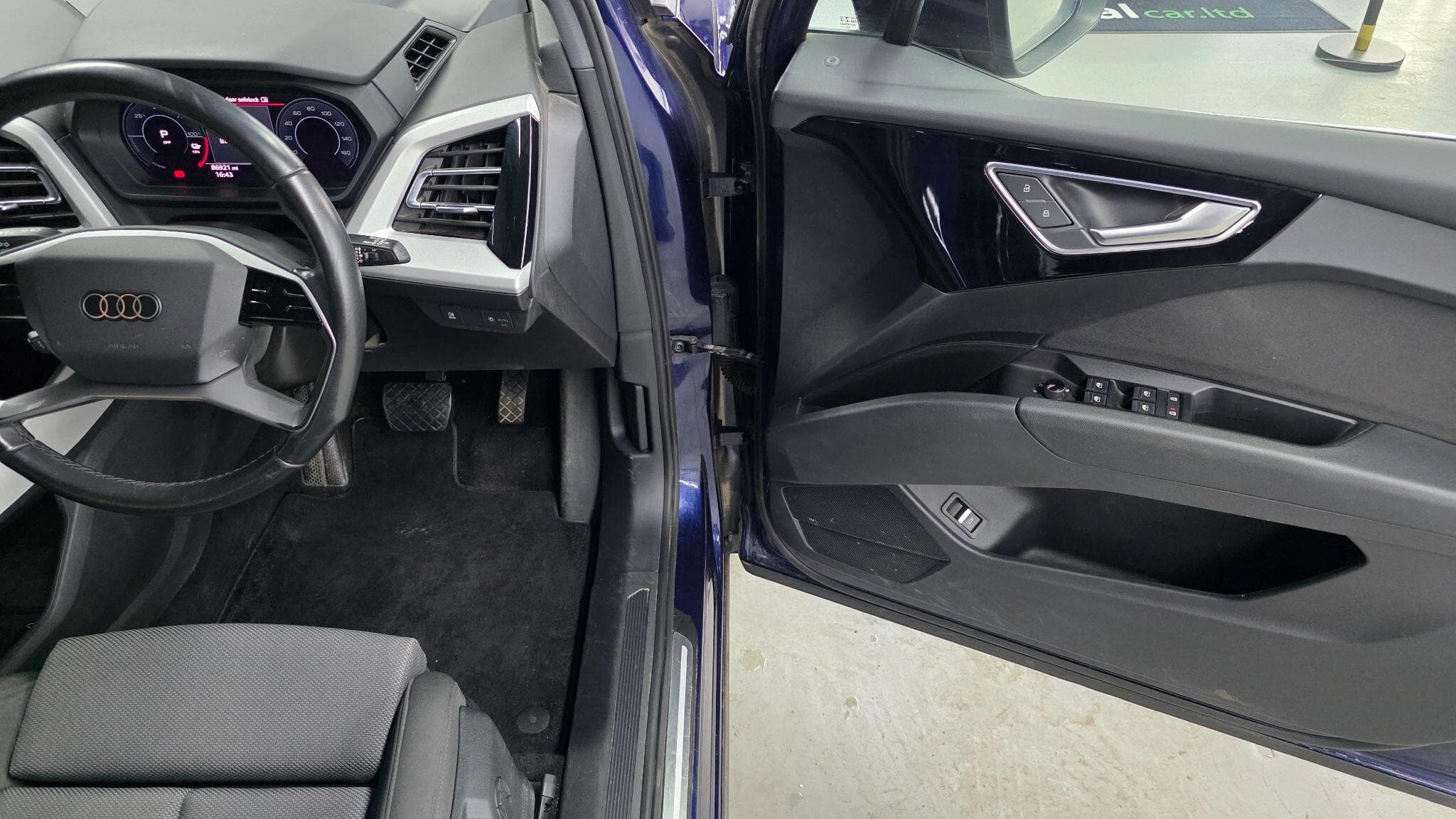 2022 Audi Q4 e-tron - Thumbnail 12