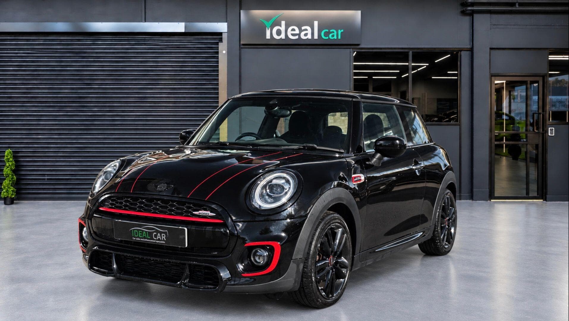 2019 MINI Hatch - Main