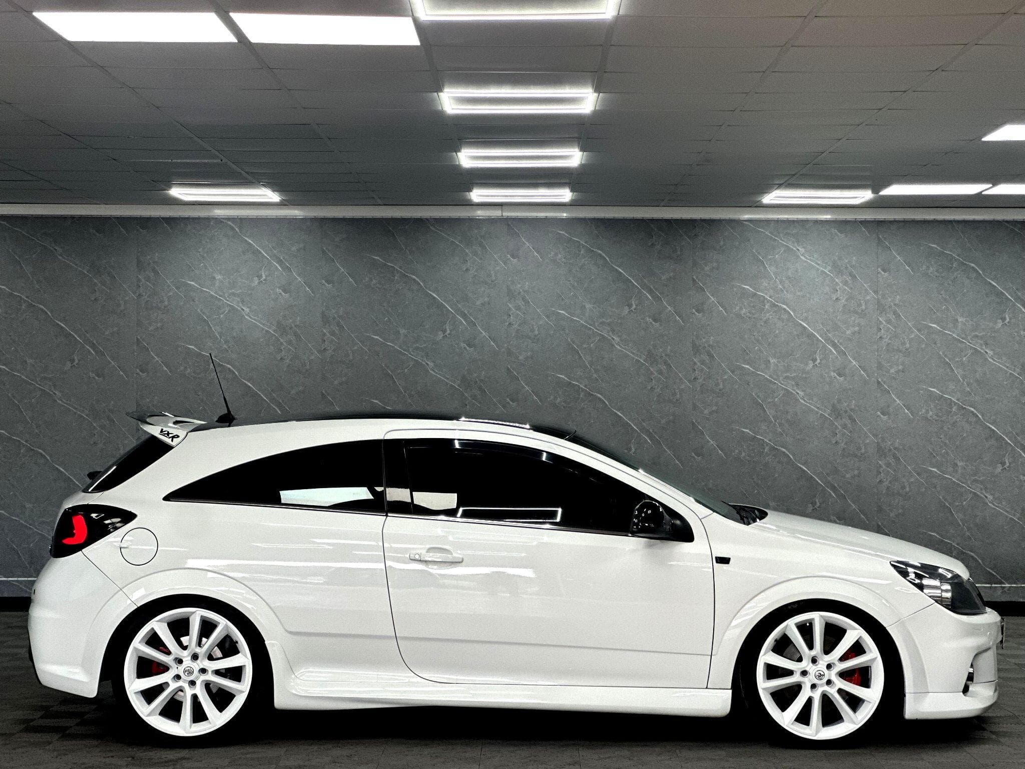 2010 Vauxhall Astra - Thumbnail 9