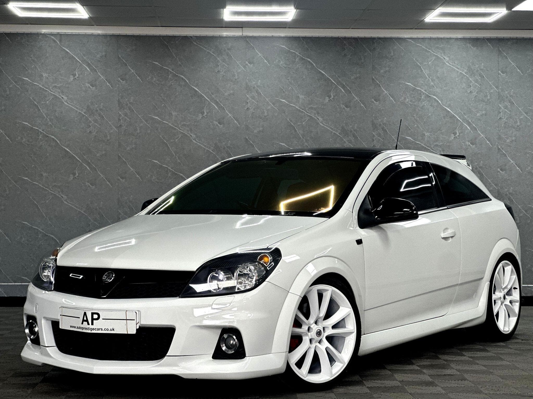 2010 Vauxhall Astra - Image 4