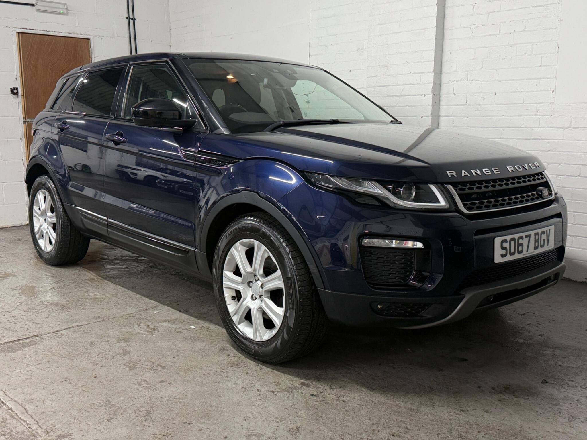2017 Land Rover Range Rover Evoque - Main