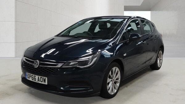 2016 Vauxhall Astra - Thumbnail 2