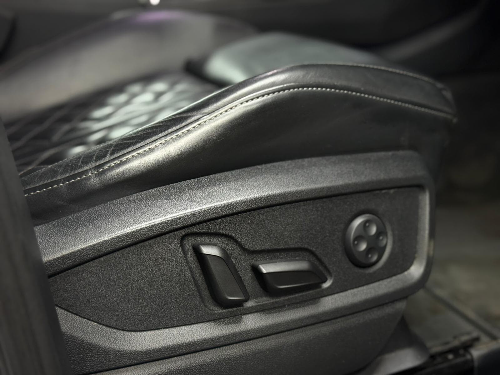 2018 Audi SQ5 - Thumbnail 45