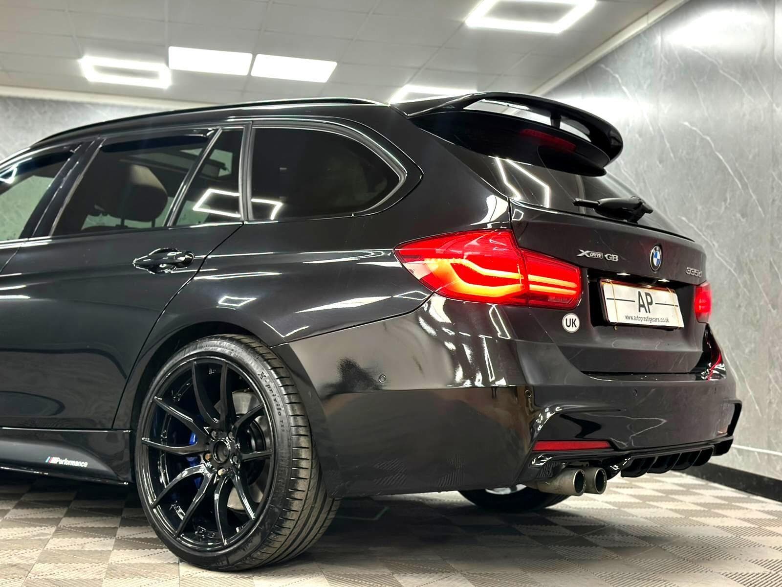 2015 BMW 3 Series - Thumbnail 29