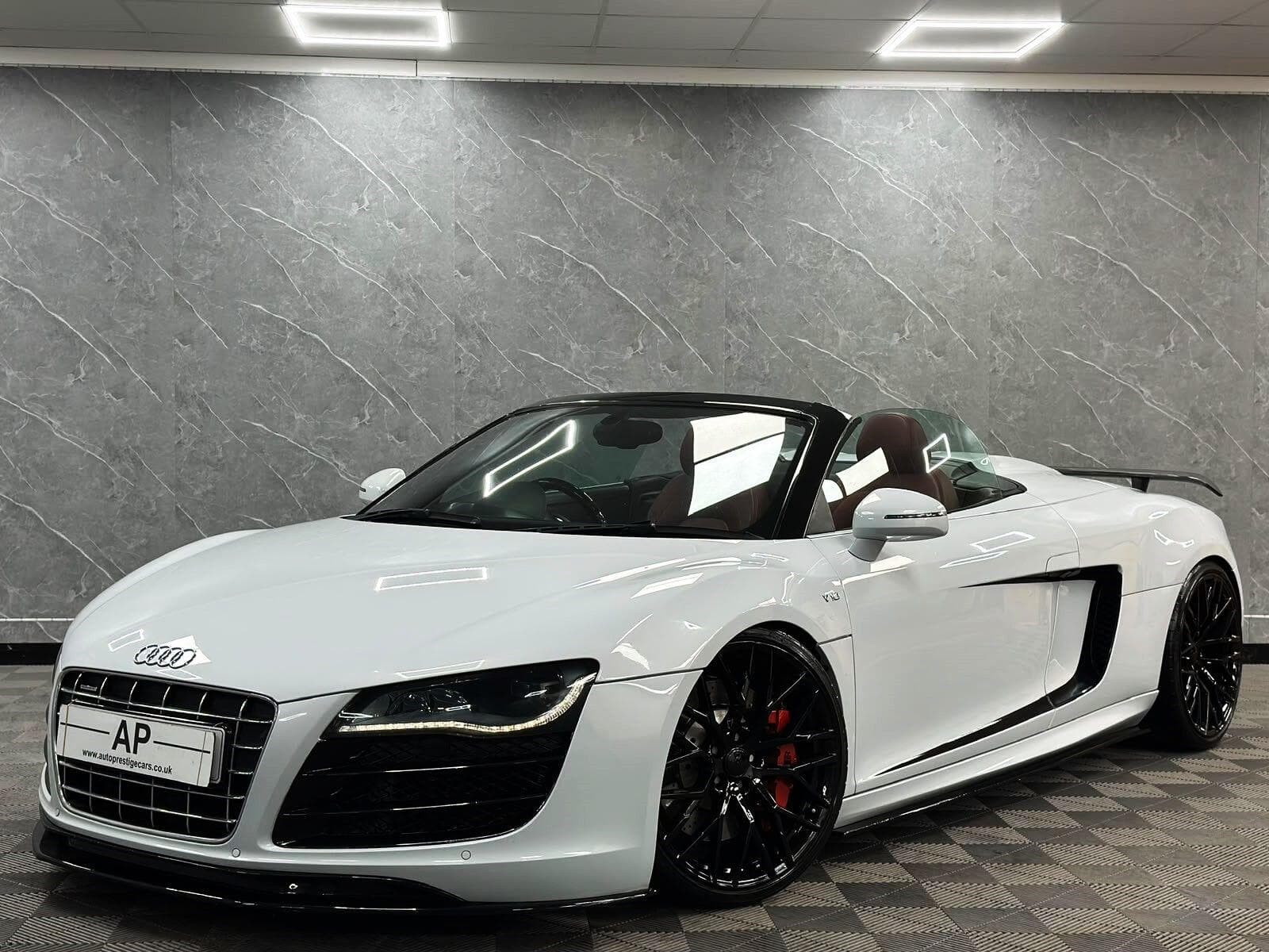 2010 Audi R8 - Thumbnail 22