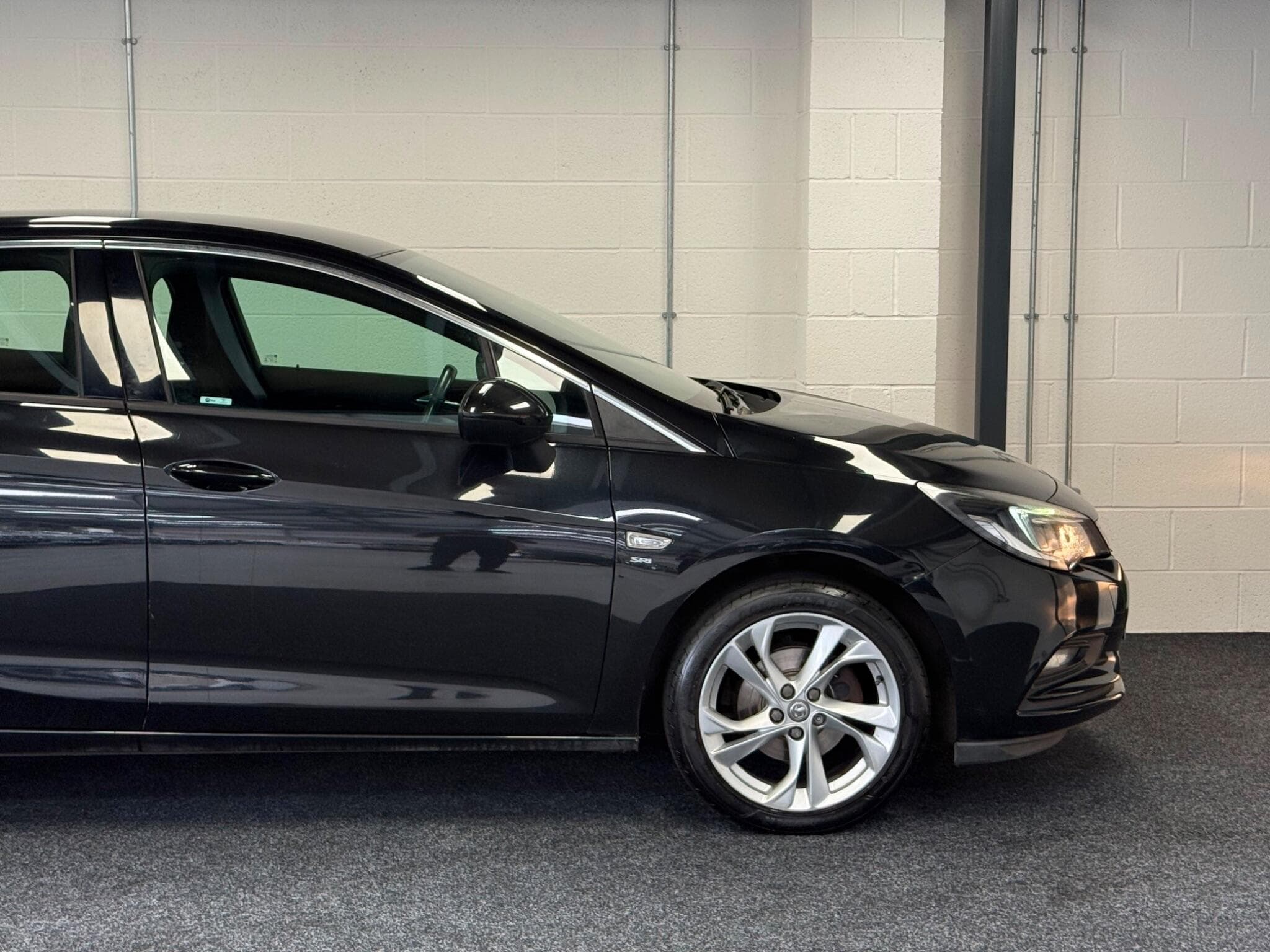 2016 Vauxhall Astra - Thumbnail 10