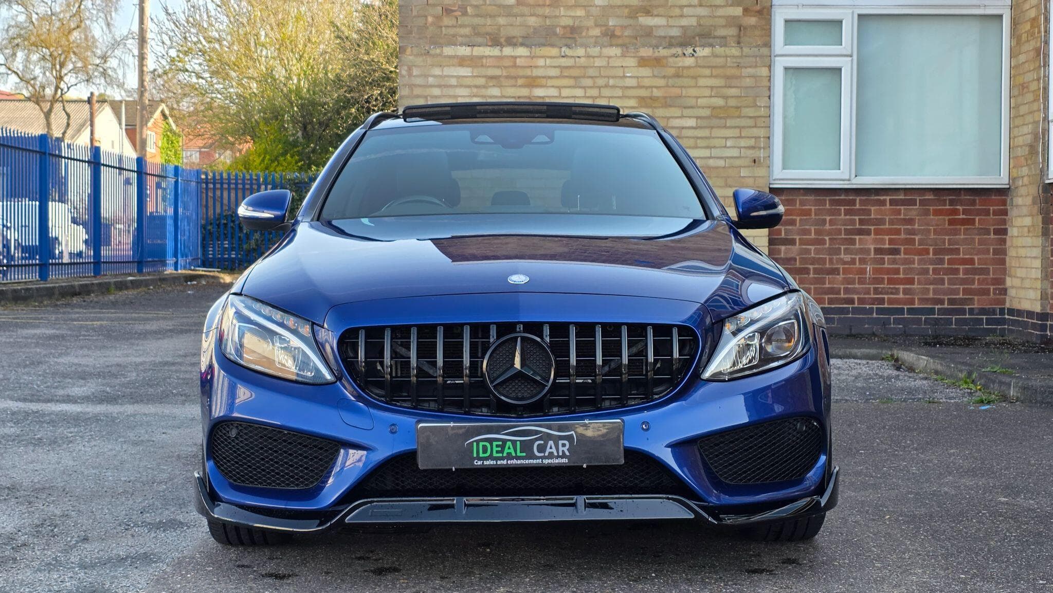 2014 Mercedes-Benz C Class - Thumbnail 3