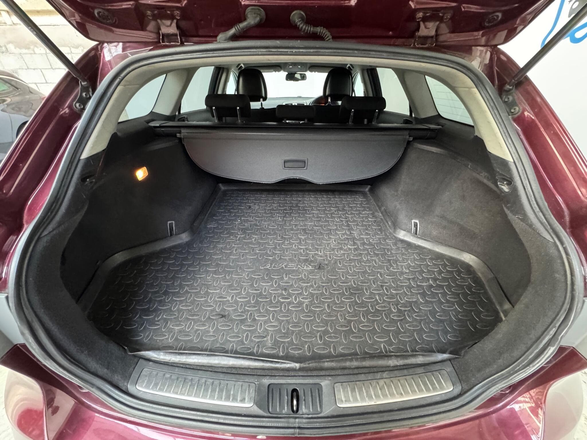 2014 Toyota Avensis - Thumbnail 24