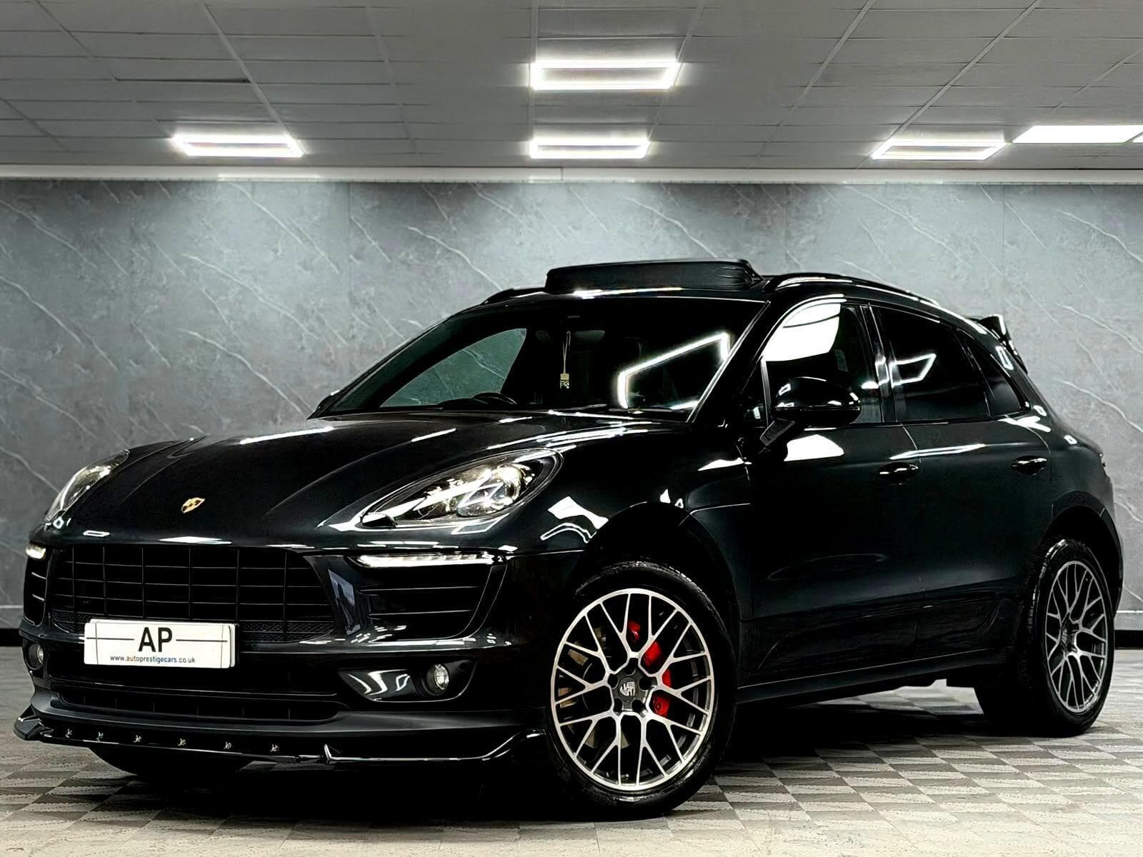 2017 Porsche Macan - Thumbnail 8