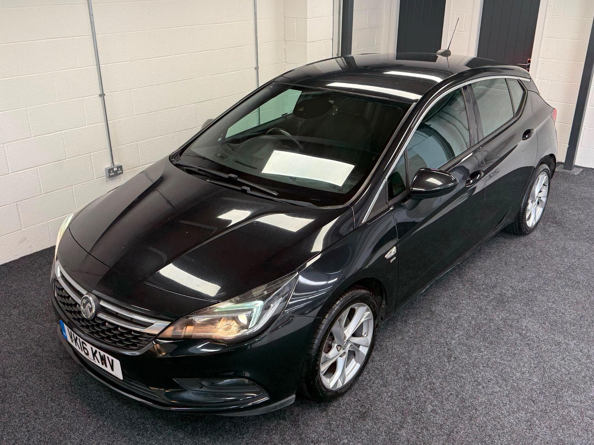 2016 Vauxhall Astra - Thumbnail 7