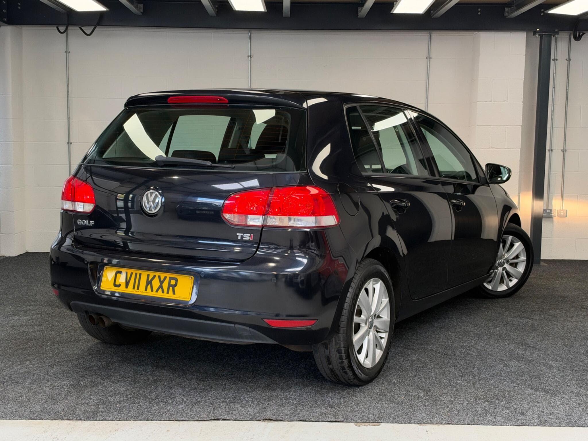 2011 Volkswagen Golf - Thumbnail 12