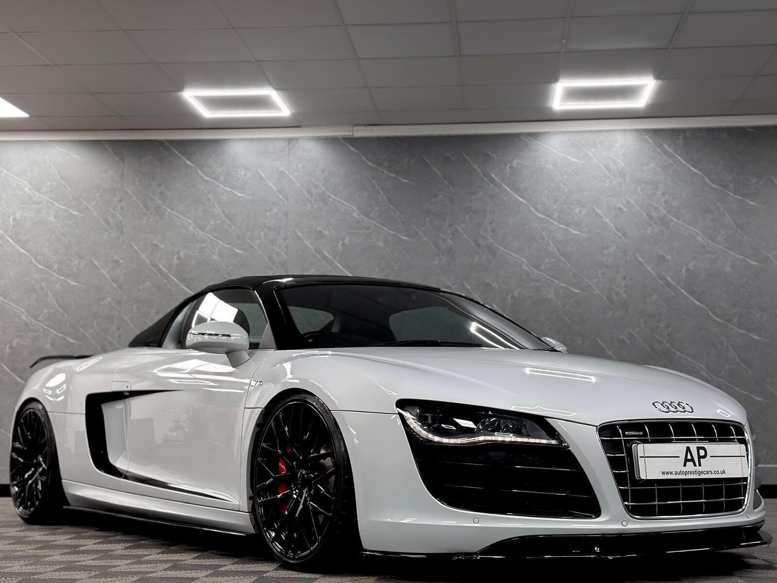 2010 Audi R8 - Thumbnail 9