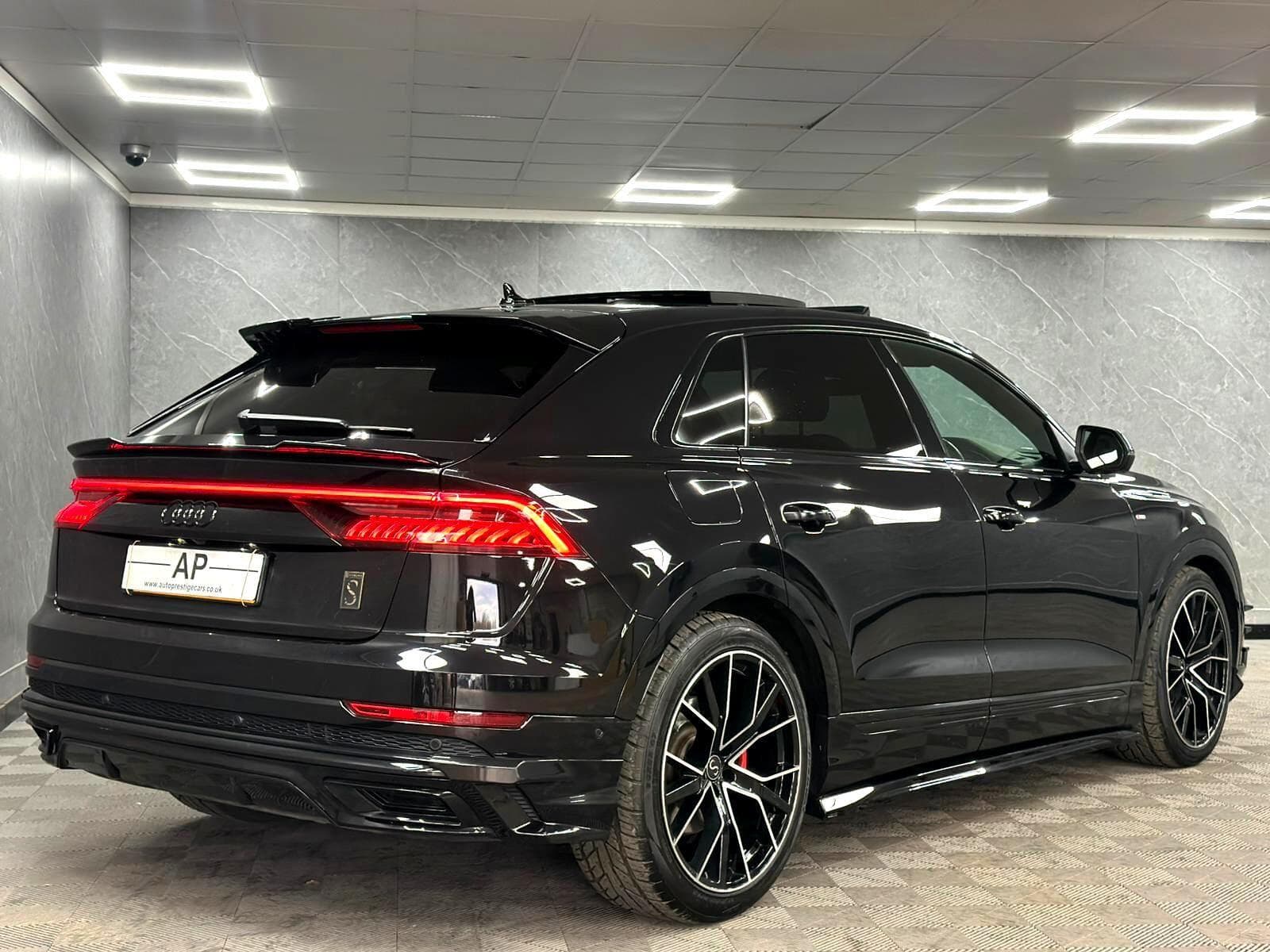 2019 Audi Q8 - Thumbnail 37