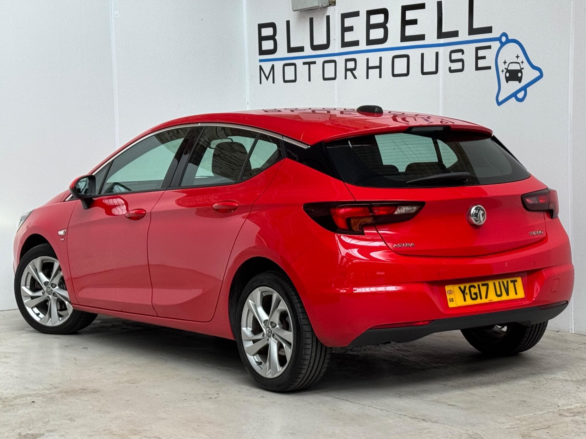2017 Vauxhall Astra - Thumbnail 5
