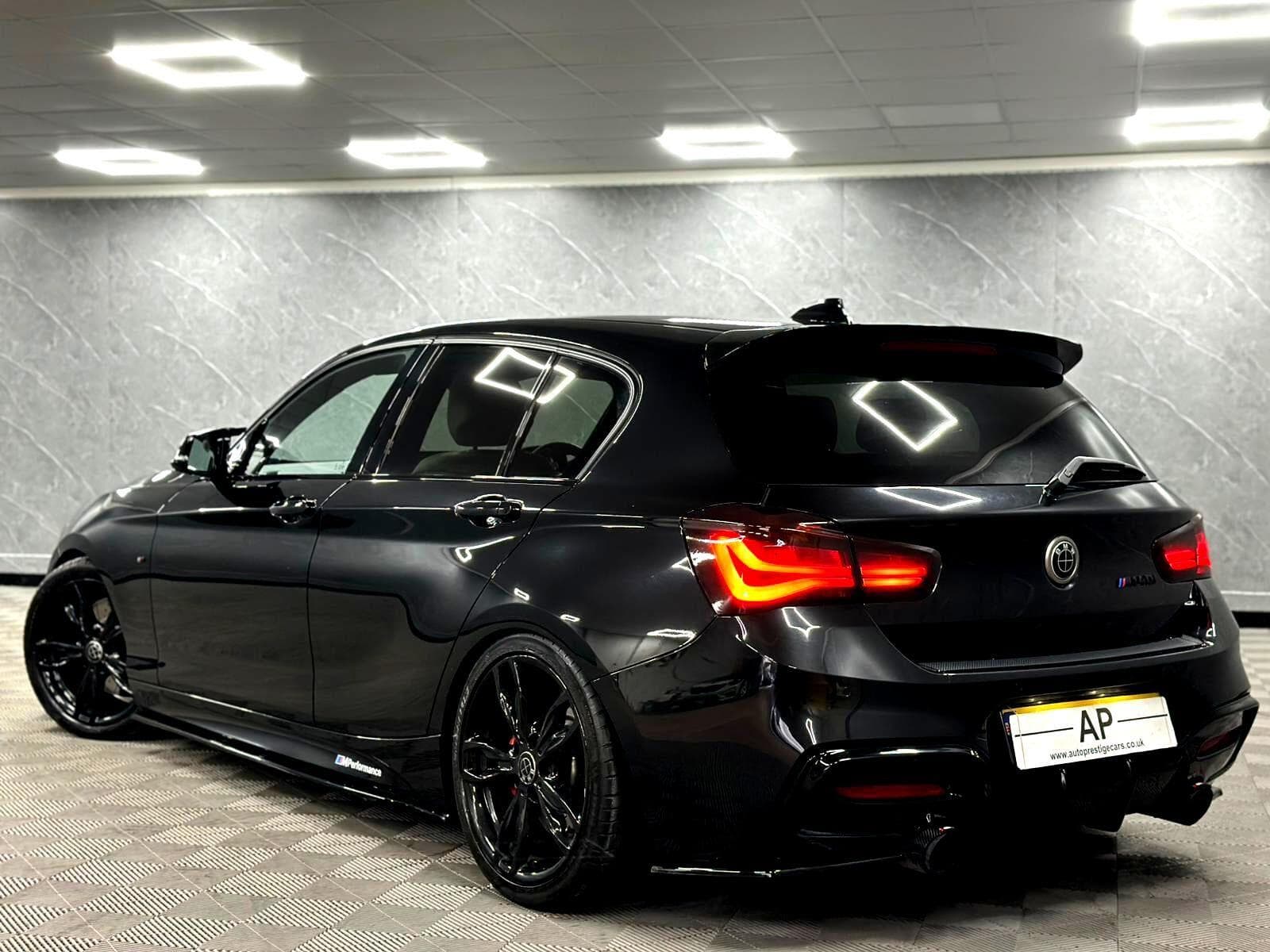 2017 BMW 1 Series - Thumbnail 3