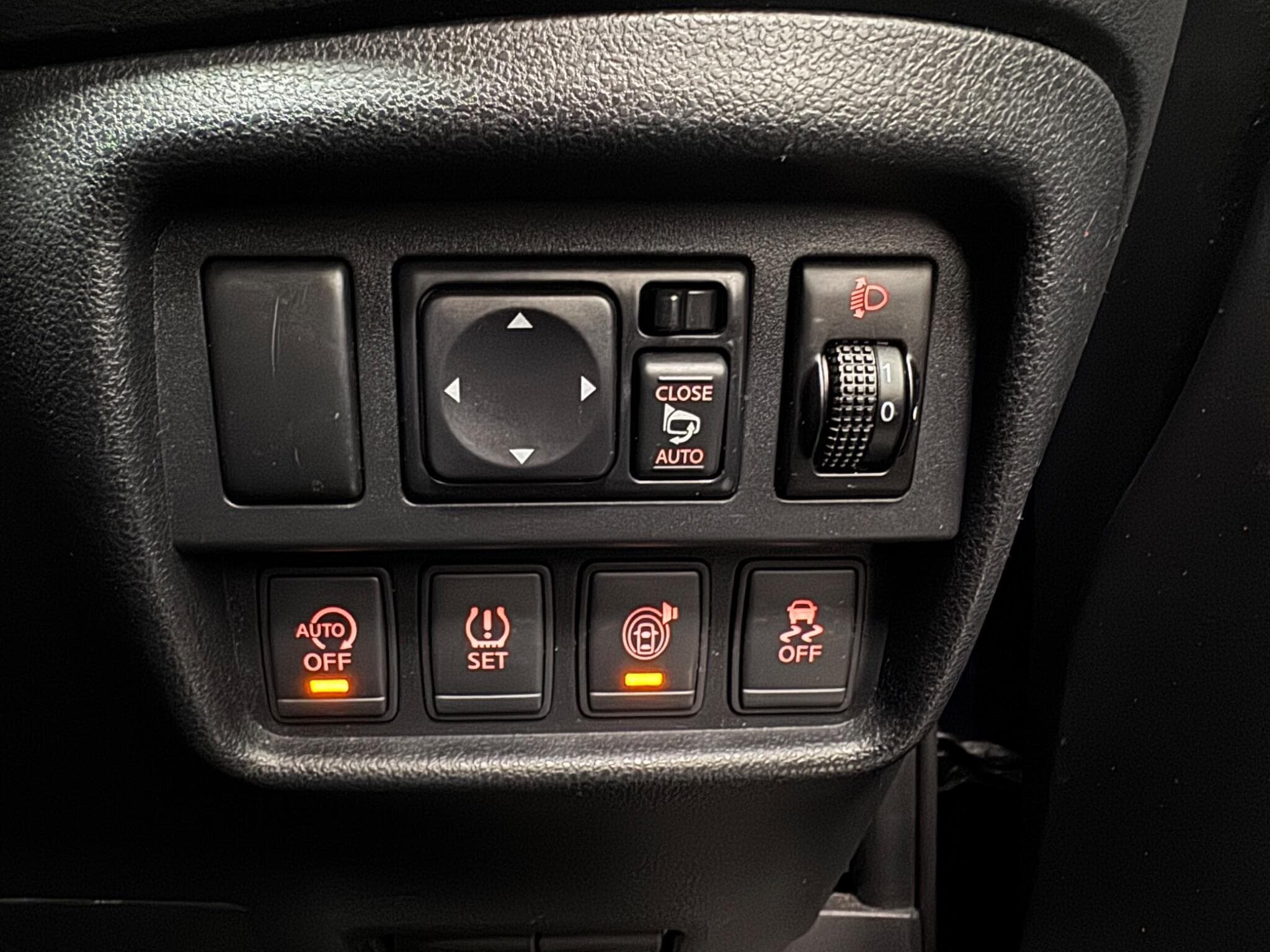 2016 Nissan Juke - Thumbnail 24