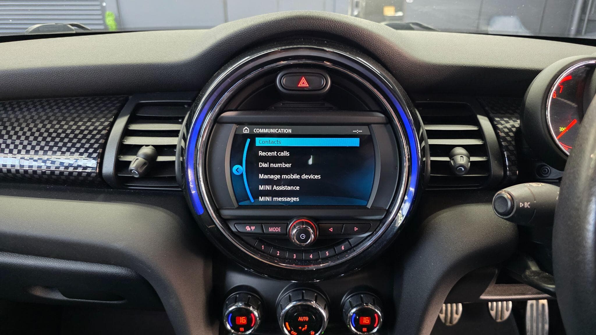 2019 MINI Hatch - Thumbnail 23