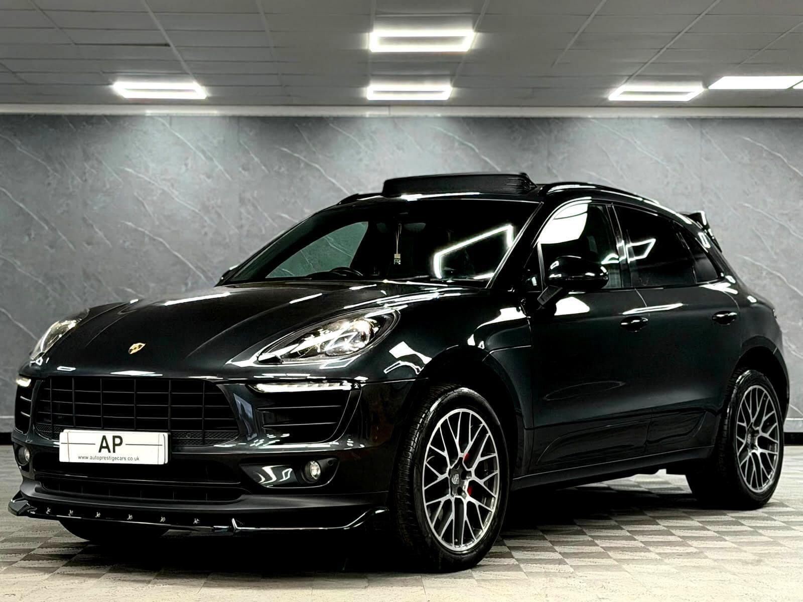2017 Porsche Macan - Thumbnail 10