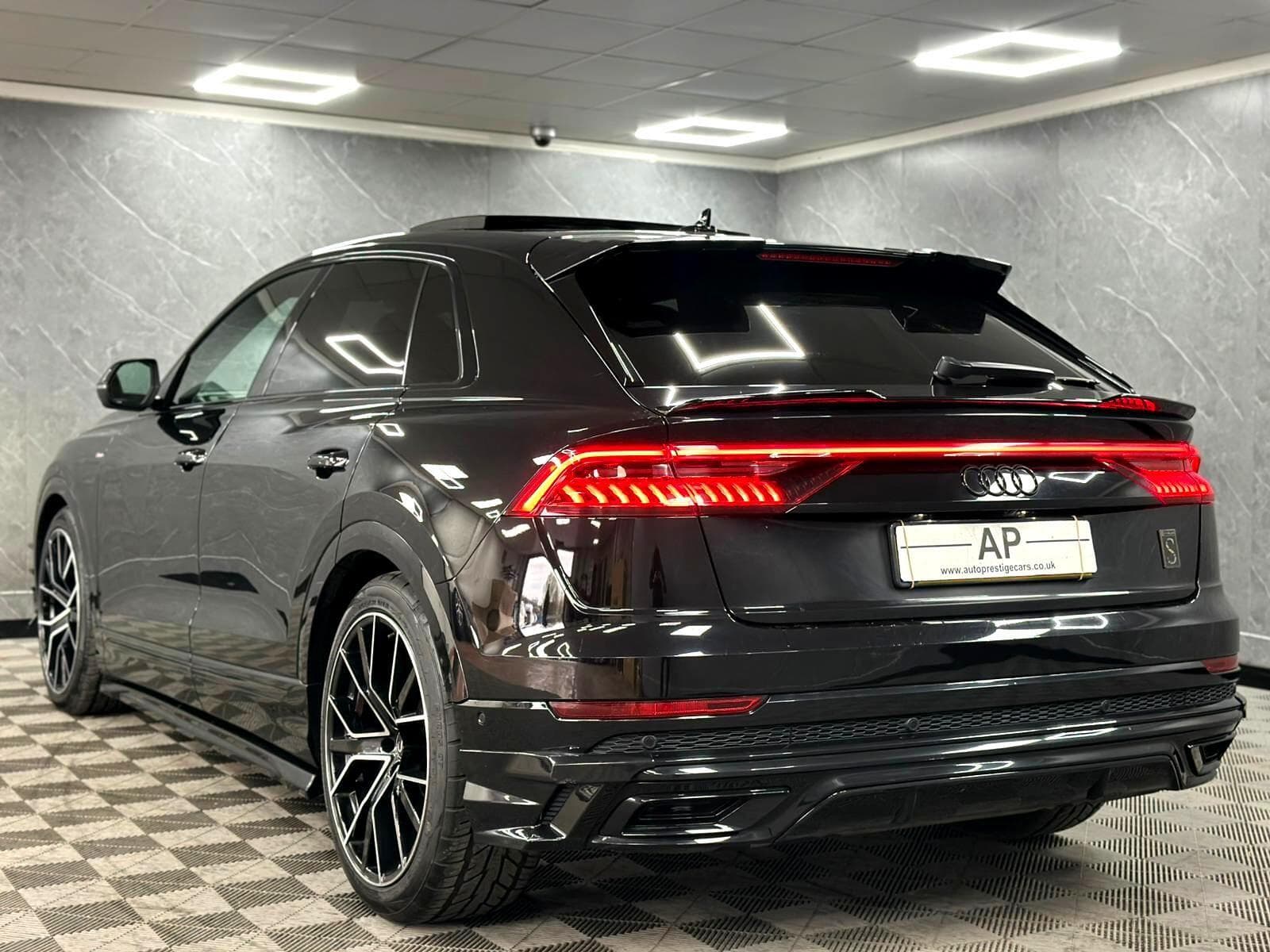 2019 Audi Q8 - Thumbnail 34