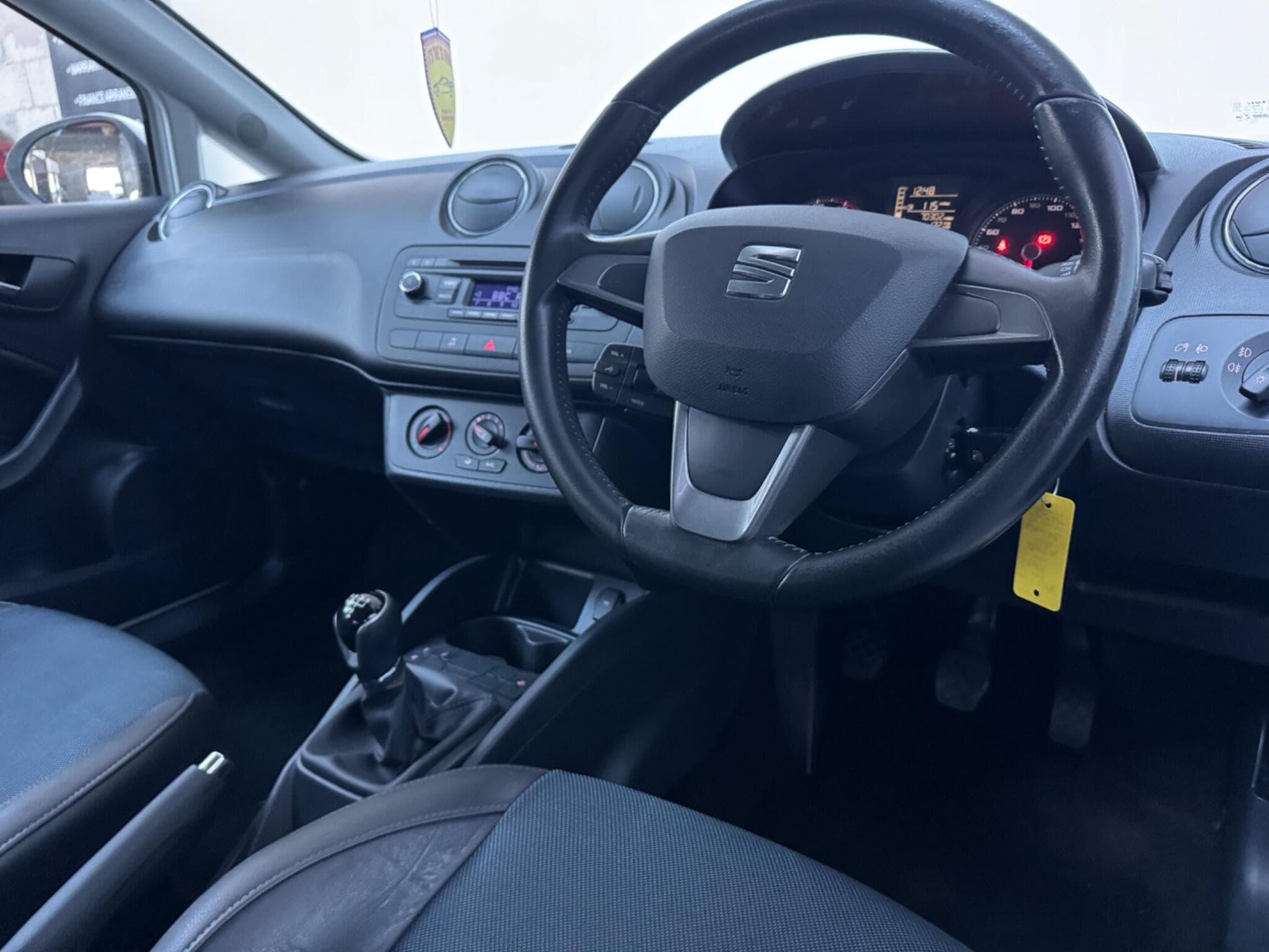 2015 SEAT Ibiza - Thumbnail 4