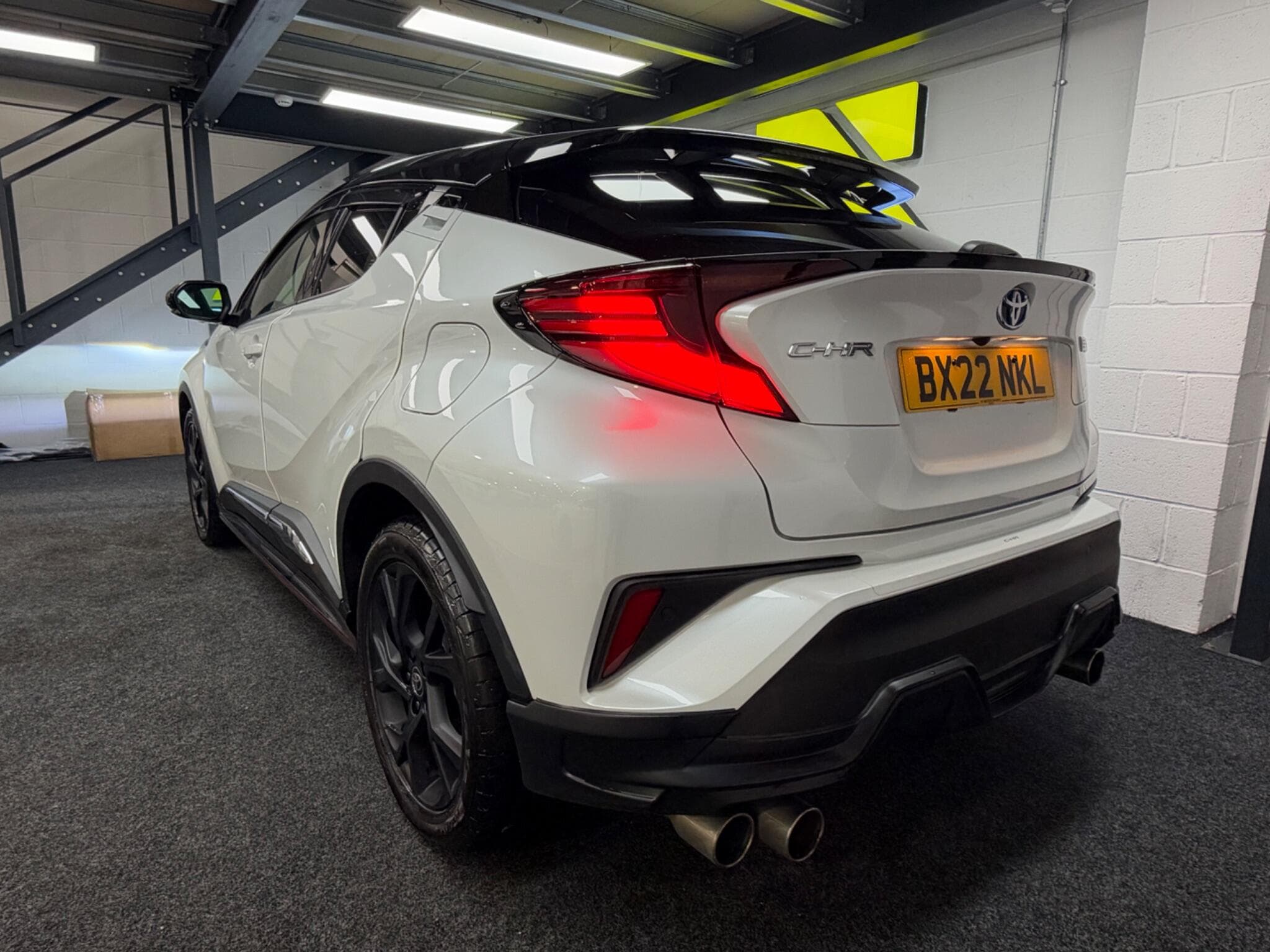 2022 Toyota C-HR - Image 3
