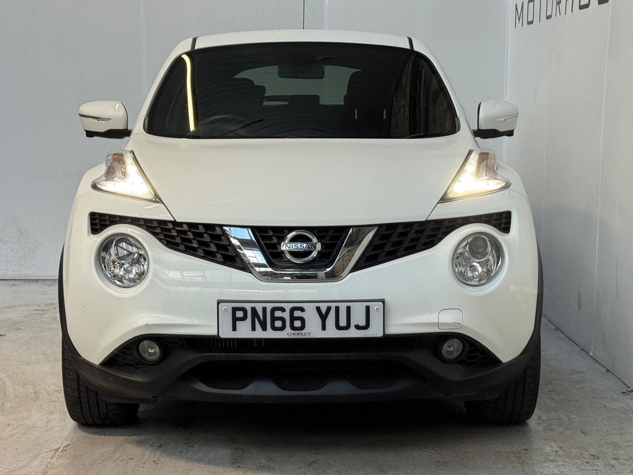 2016 Nissan Juke - Image 2