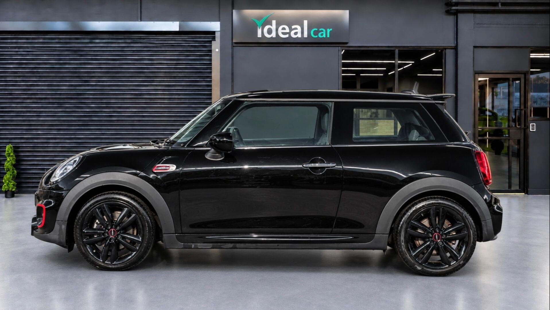 2019 MINI Hatch - Thumbnail 4